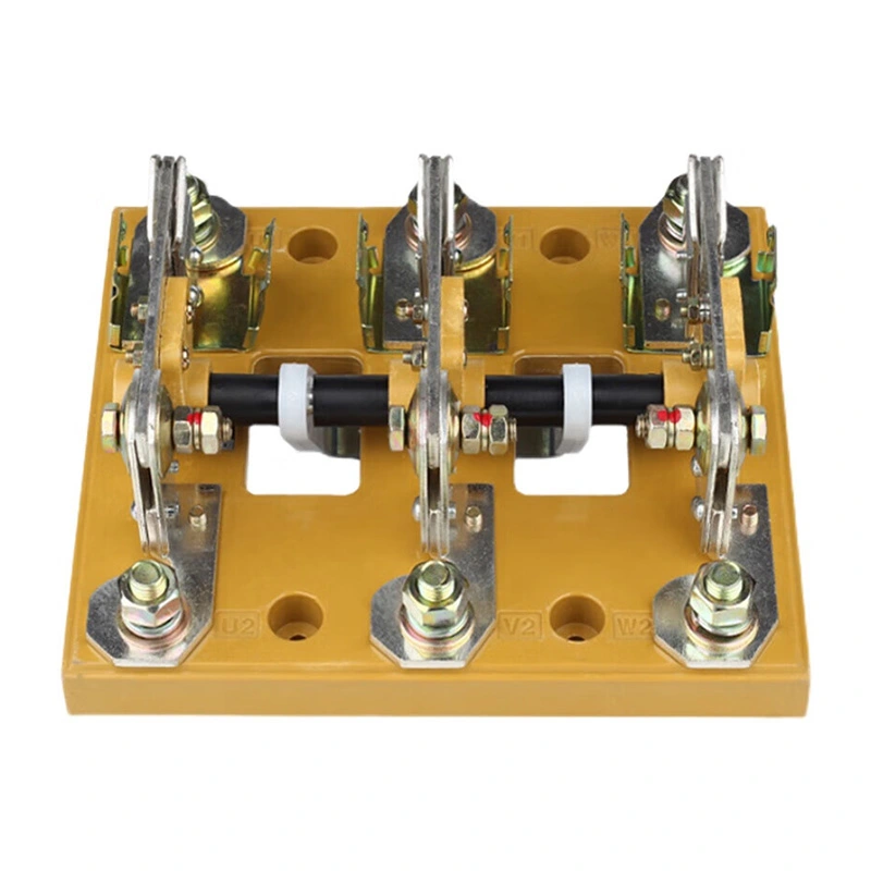 Suis Pengasing 100 Amp 4 Kutub